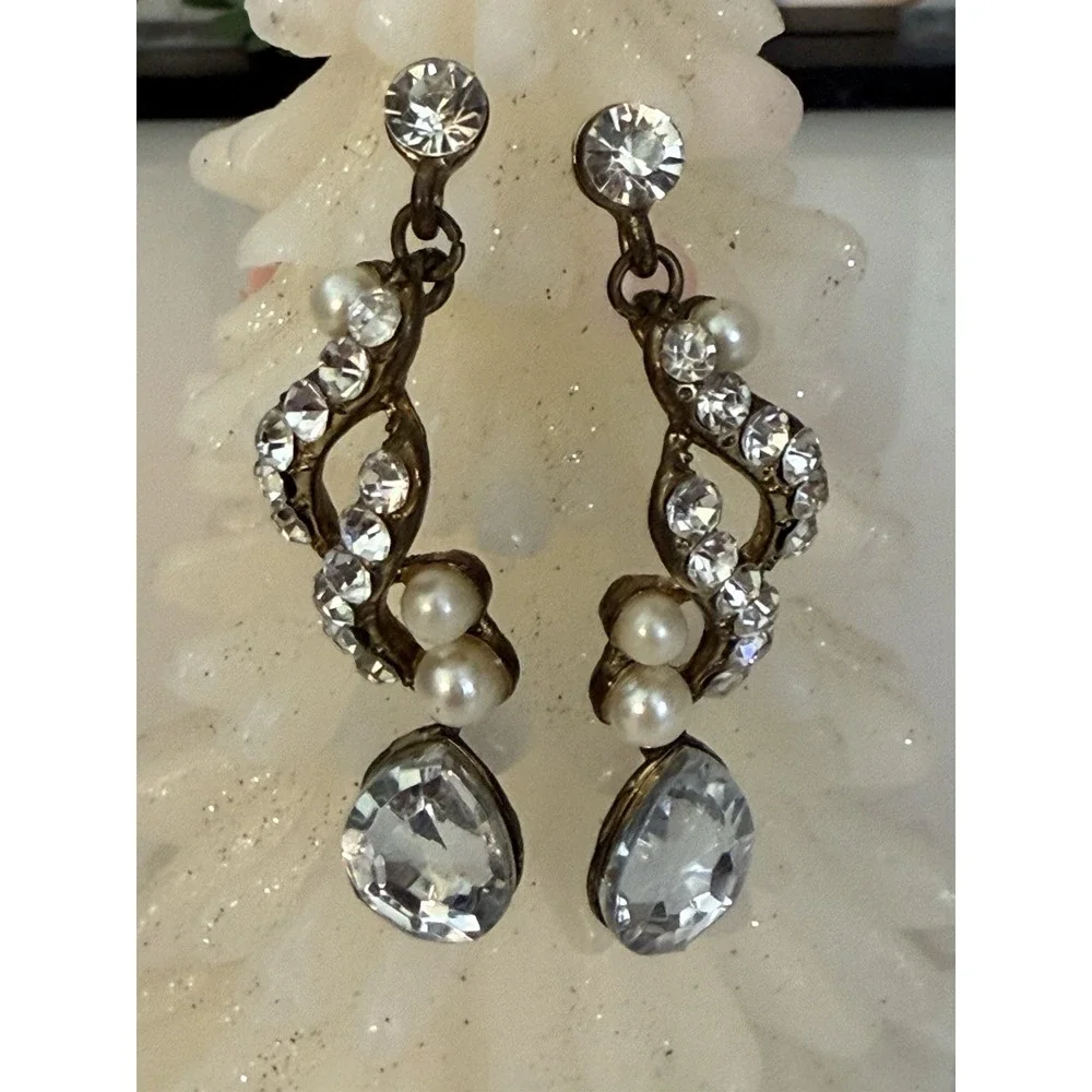 Vintage Clear Crystal Faux Pearl Statement 2.5